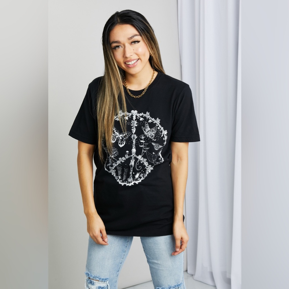 mineB Full Size Butterfly Graphic Tee Shirt